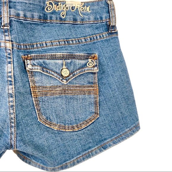 Indigo Rein Blue Jean Shorts - Picture 4 of 4